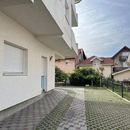 Apartment No10