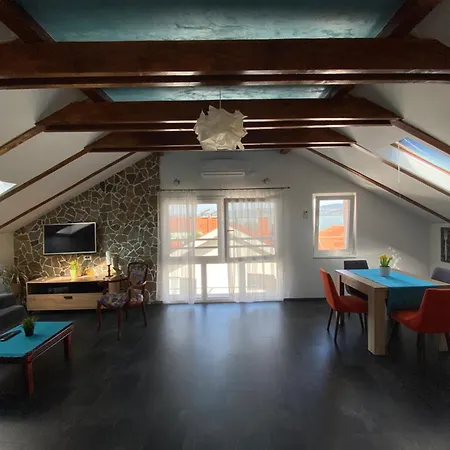 Apartment No10 *