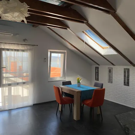 Apartment No10